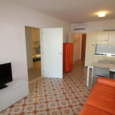 Spacious Flat By The